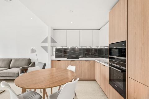 2 bedroom apartment to rent, Bouchon Point, Cendal Crescent, E1