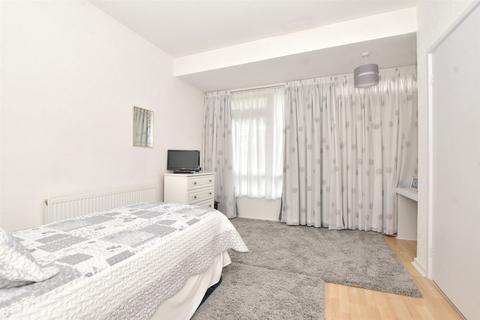 9 Hollywoods, Croydon, CR0 9JG