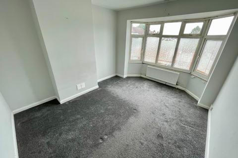 3 bedroom terraced house for sale, Milton Road, Luton, Bedfordshire, LU1 5JA