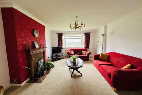 2 bedroom flat to rent, Kerry Court, Stanmore, London, HA7
