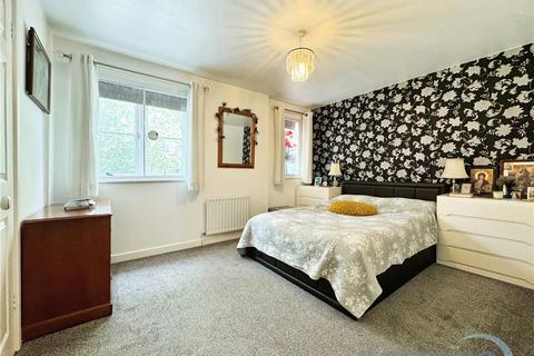 2 bedroom apartment for sale, High Street, Aldershot, Hampshire