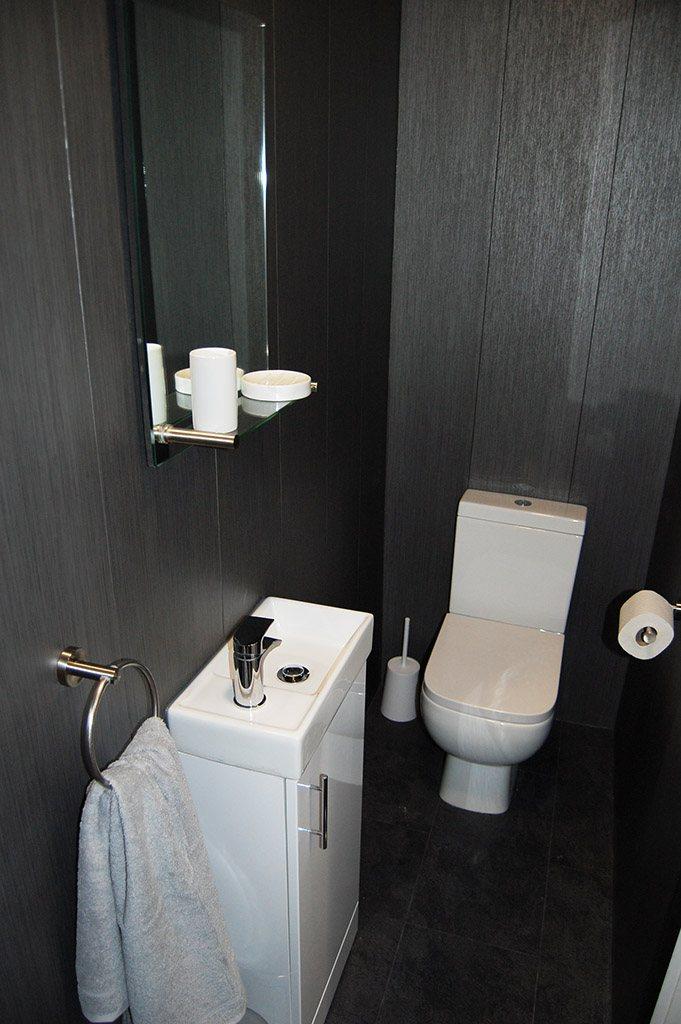 Room 3 En-Suite
