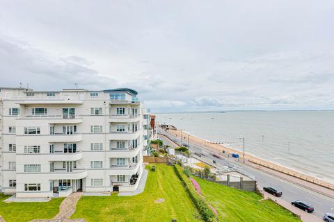 2 bedroom penthouse for sale, Seaforth Road, Westcliff-on-Sea, SS0