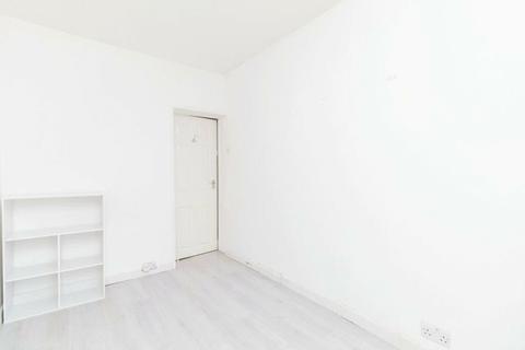 102 Fulwich Road, Dartford, DA1 1UT