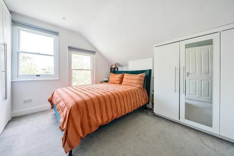 2 bedroom flat for sale, Kemerton Road, Beckenham BR3