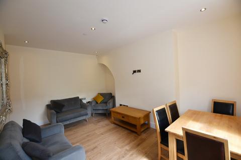 3 bedroom flat to rent, Oxford Street, Nottingham, Nottinghamshire, NG1 5BH