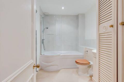 2 bedroom flat to rent, Onslow Gardens, South Kensington, London, SW7
