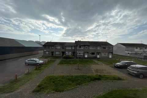 2 bedroom flat to rent, Craven Park Court, Barrow-In-Furness LA14