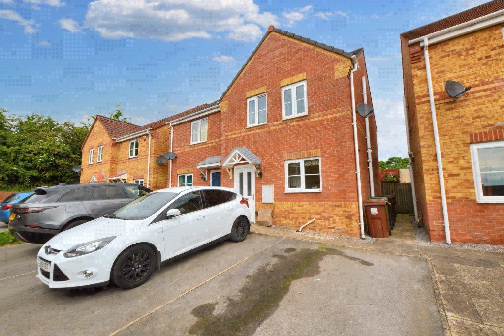 Springfield Road, Lofthouse... 3 bed semidetached house for sale £52,500