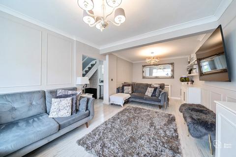 4 bedroom end of terrace house for sale, Prince Albert Square, Salfords, RH1