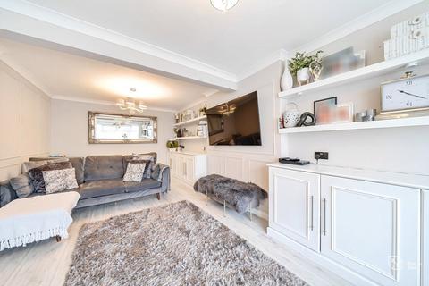 92 Prince Albert Square, Redhill, RH1 5AP