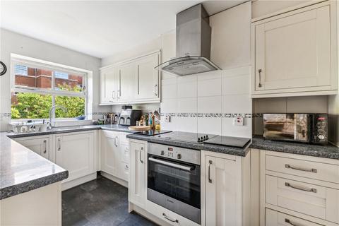 3 bedroom apartment for sale, Heritage Park, London, SW17
