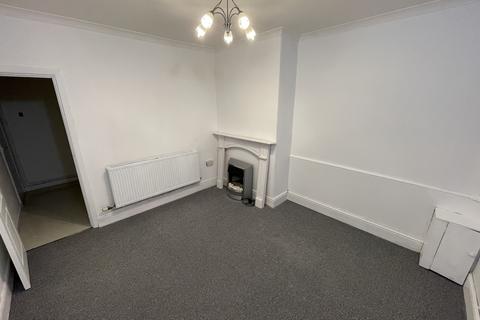 2 bedroom terraced house to rent, Northcote Terrace