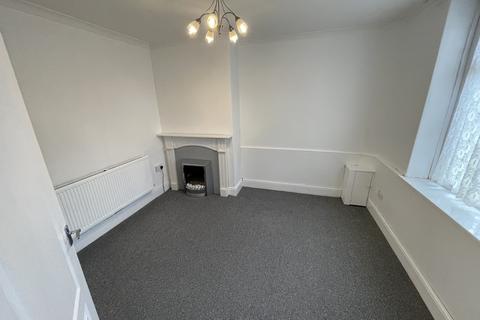 2 bedroom terraced house to rent, Northcote Terrace