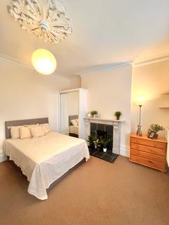1 bedroom terraced house to rent, Bath Road, Swindon SN1