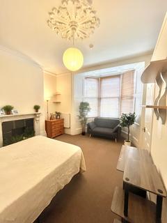 1 bedroom terraced house to rent, Bath Road, Swindon SN1