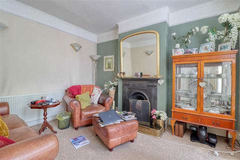 4 bedroom detached house for sale, Walton on the Naze CO14