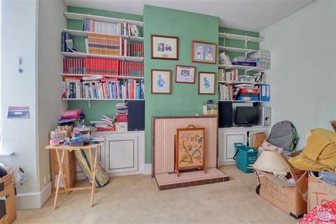 4 bedroom detached house for sale, Walton on the Naze CO14