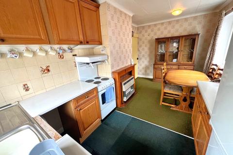 3 bedroom bungalow for sale, Neville Drive, Thornton FY5