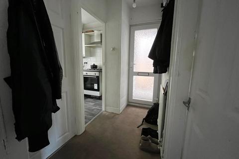 2 bedroom flat for sale, St. Marks Avenue, Northfleet, Kent, DA11