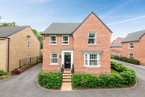 4 bedroom detached house for sale, St. Pauls Close, Tankersley, S75