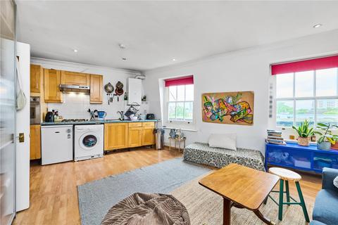 1 bedroom flat for sale, Voltaire Road, London, SW4