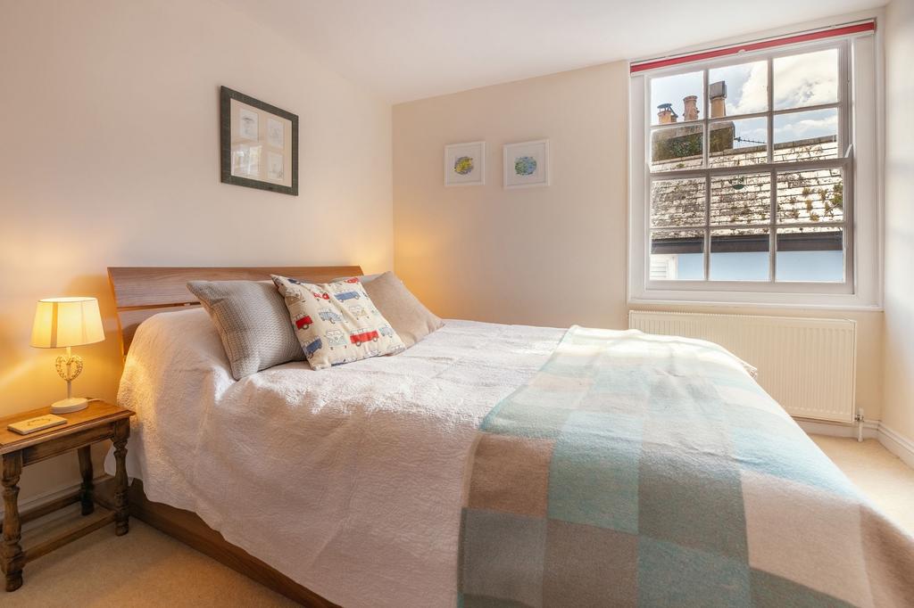 Bedroom 1 - 3 Bell Court, Dartmouth
