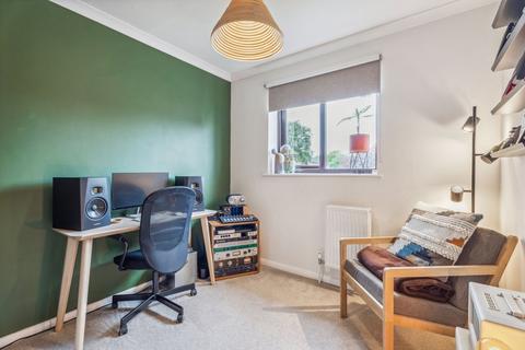 115 Langtons Meadow, Farnham Common, Slough, SL2 3NS