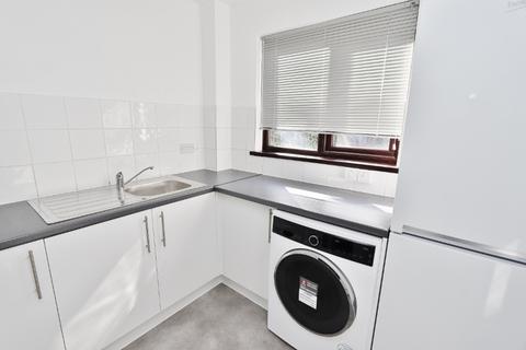 2 bedroom apartment for sale, Capstan Close, Chadwell Heath, RM6