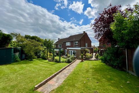 3 bedroom semi-detached house for sale, Hoddesdon, Hoddesdon EN11