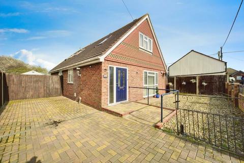 3 bedroom detached house for sale, Warden View Gardens, Leysdown-on-Sea, Sheerness, Kent, ME12 4AH