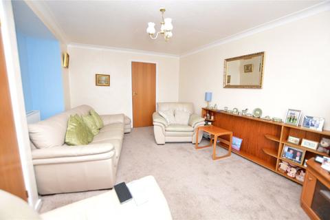 3 bedroom detached house for sale, Swithens Drive, Rothwell, Leeds