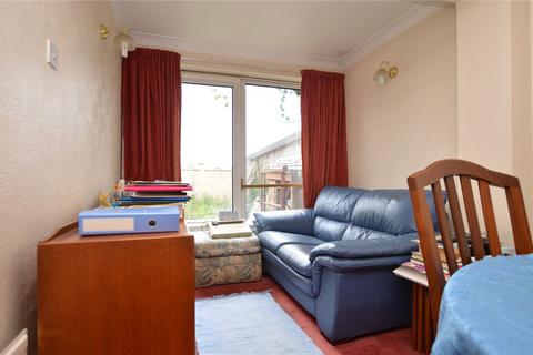 3 bedroom detached house for sale, Swithens Drive, Rothwell, Leeds