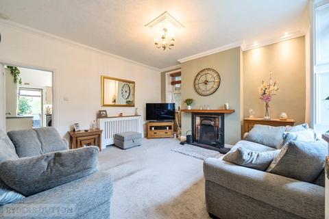 4 bedroom semi-detached house for sale, Woolley Bridge Road, Hadfield, Glossop, Derbyshire, SK13