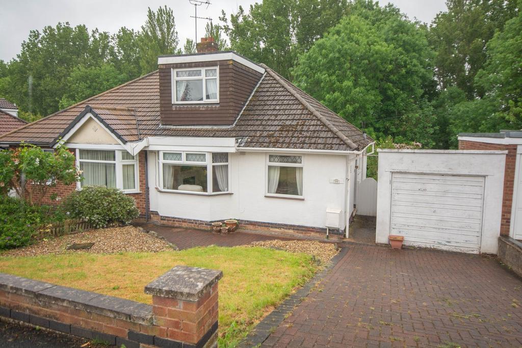 Wise Grove, Hillmorton, Rugby, CV21 2 bed semi-detached bungalow - £215,000