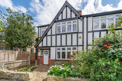 3 The Quadrant, London, SW20 8SW