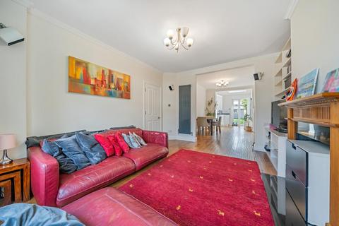 3 The Quadrant, London, SW20 8SW