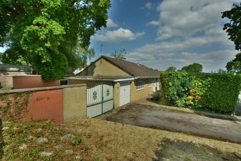 3 bedroom detached bungalow for sale, Sunnybank Way, Colehill, Dorset, BH21 2HT