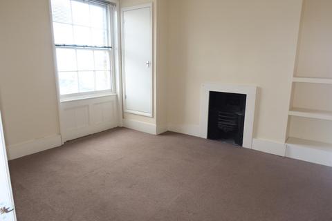 1 bedroom apartment to rent, High Street, Gravesend, Kent