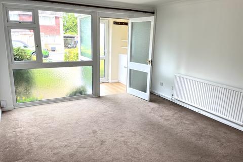 2 bedroom terraced house to rent, St. Francis Road, Gosport PO12