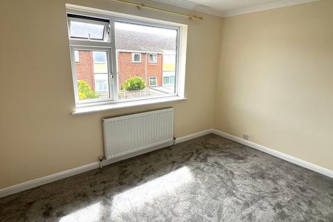 2 bedroom terraced house to rent, St. Francis Road, Gosport PO12