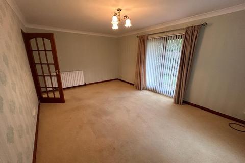 2 bedroom flat to rent, Macaulay Drive, West End, Aberdeen, AB15
