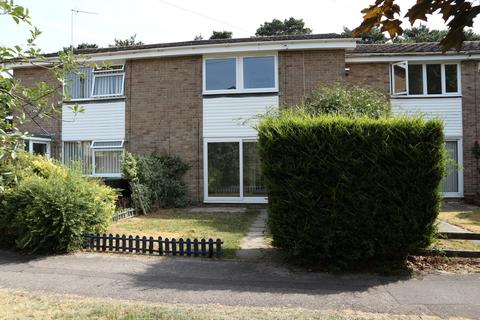 3 bedroom terraced house to rent, Katherine Chance Close, Burton, BH23