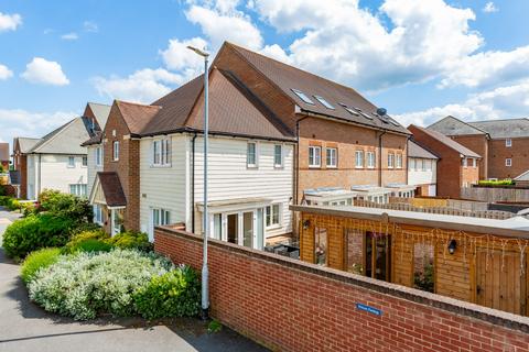 3 bedroom end of terrace house for sale, Malt Kiln Place, Dartford, DA2