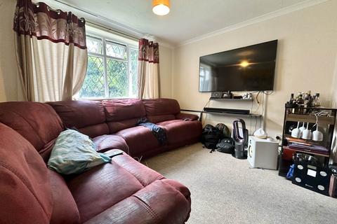 1 bedroom flat for sale, Aubrey Gardens, Luton LU4