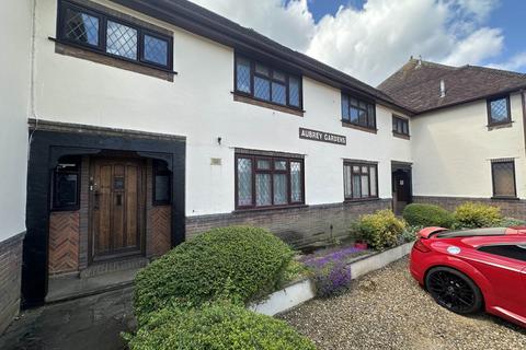 7 Aubrey Gardens, Luton, LU4 9JS