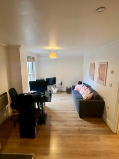 1 bedroom flat to rent, Earls Court Road, London, SW5