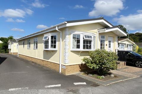 2 bedroom park home for sale, West Moors, Ferndown Dorset BH22 0BW