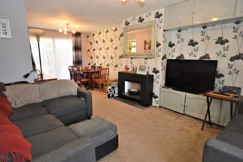 41 Gibraltar Crescent, Epsom, KT19 9BS