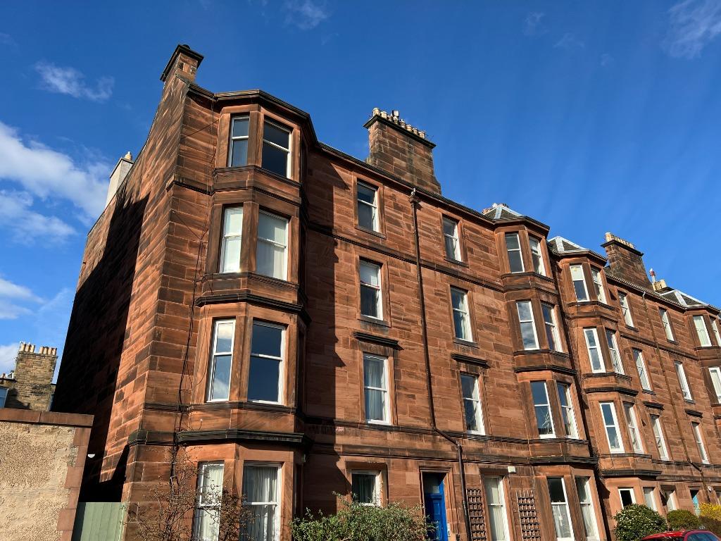 MacDowall Road, Blackford, Edinburgh... 2 bed flat £1,275 pcm (£294 pw)